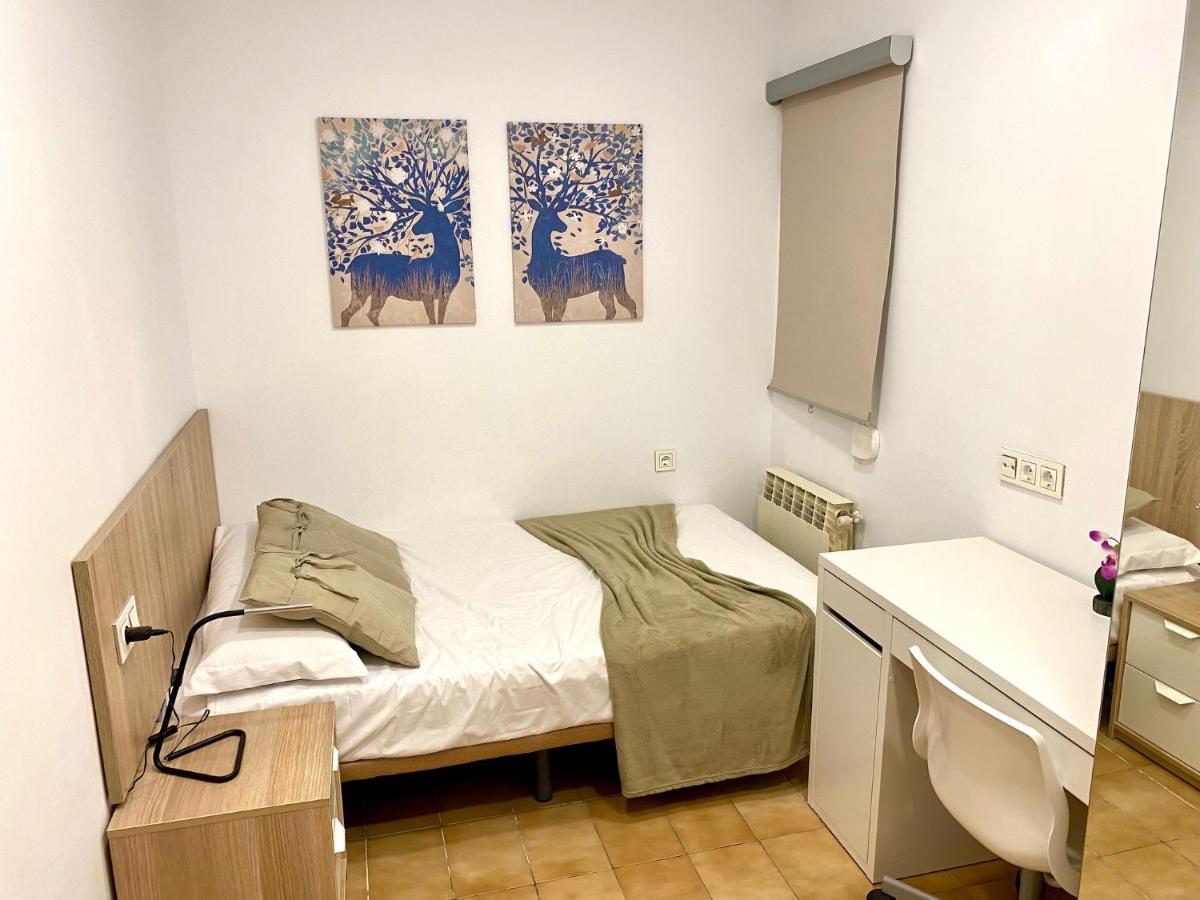 Piso Centrico Con Parking A 20Min De Barcelona Daire Terrassa Dış mekan fotoğraf